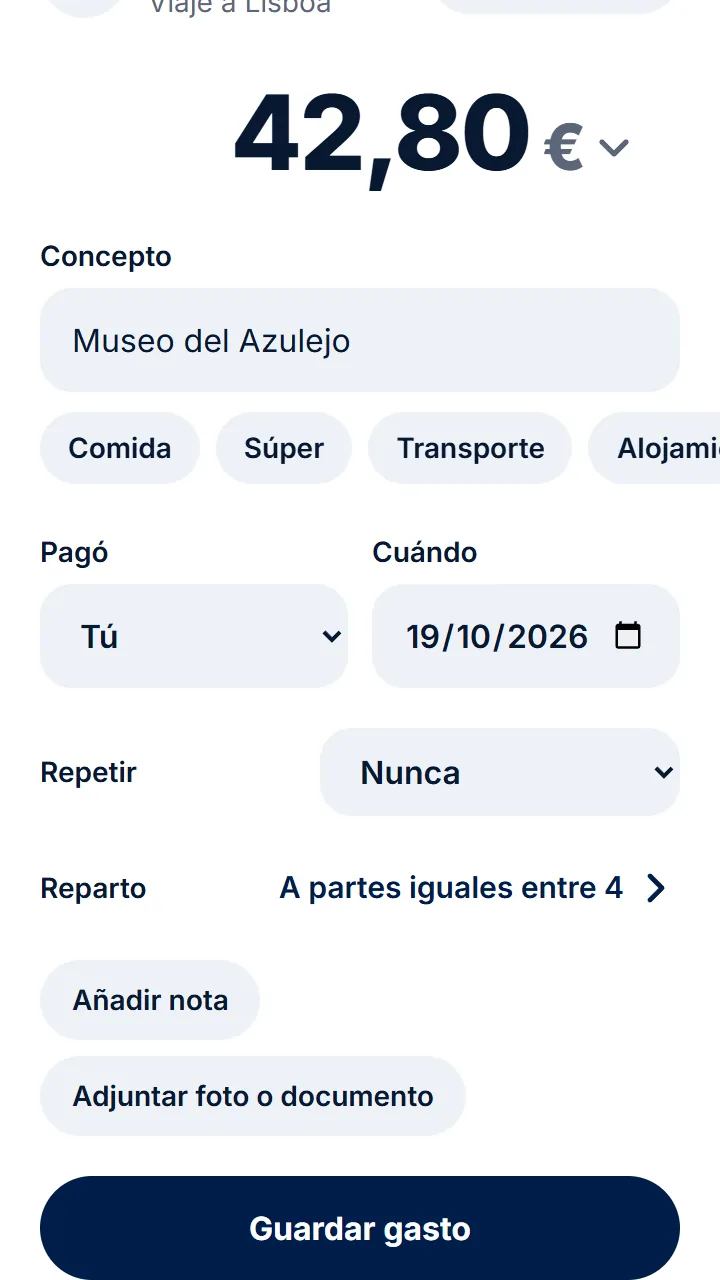 Toca «Guardar gasto». Los demás lo ven al momento.