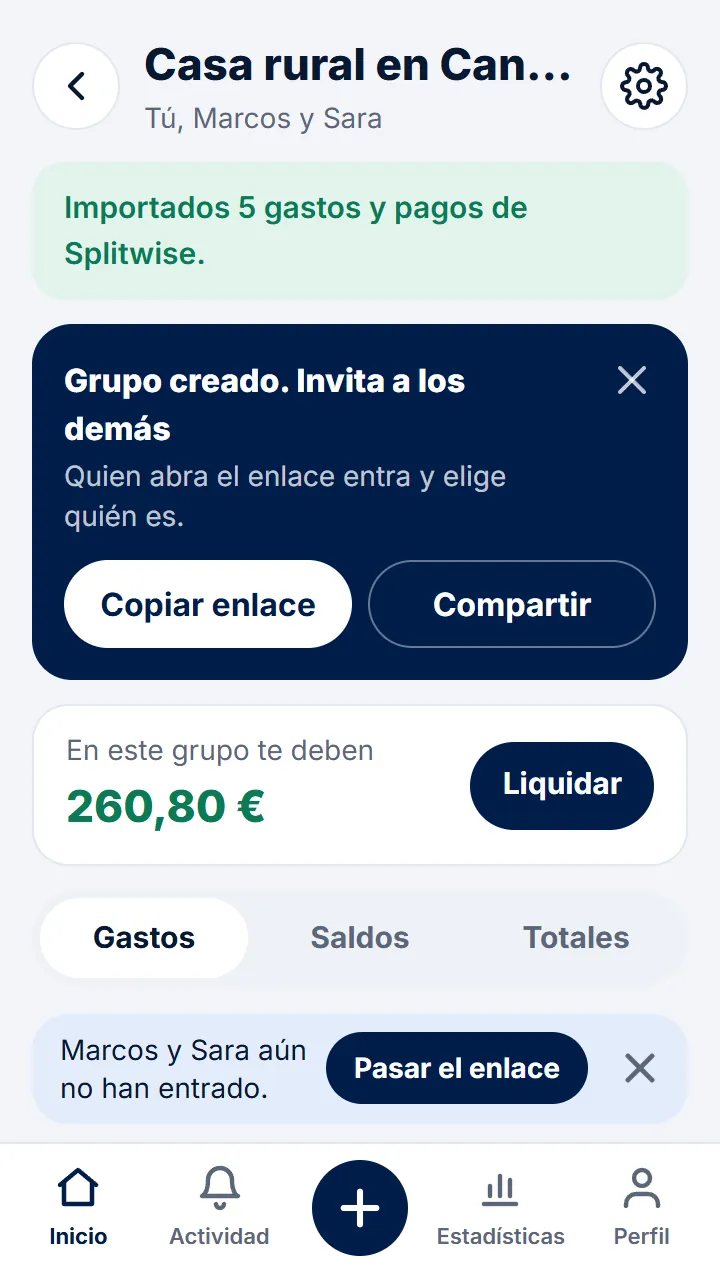Se crea un grupo nuevo con sus personas, gastos y pagos. Pásales el enlace para que entren.