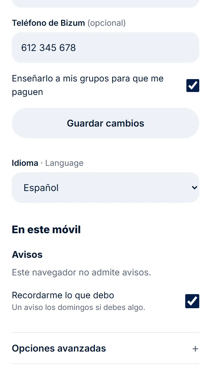 Cambia tu nombre o el idioma y toca «Guardar cambios».